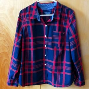 Tommy Hilfiger women's plaid shirt size large.